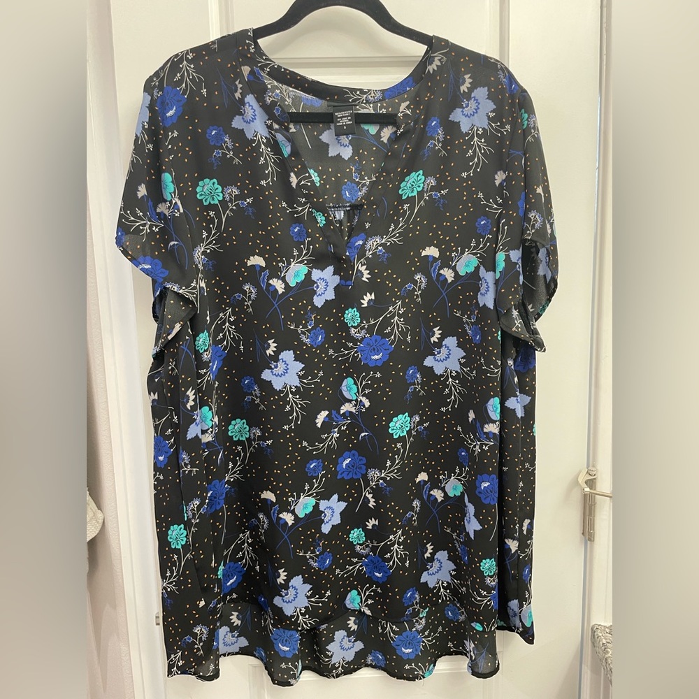 Women’s Torrid Black Multi Blouse Size 3 (22W-24W).
